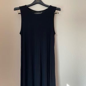 Tahari dress size S